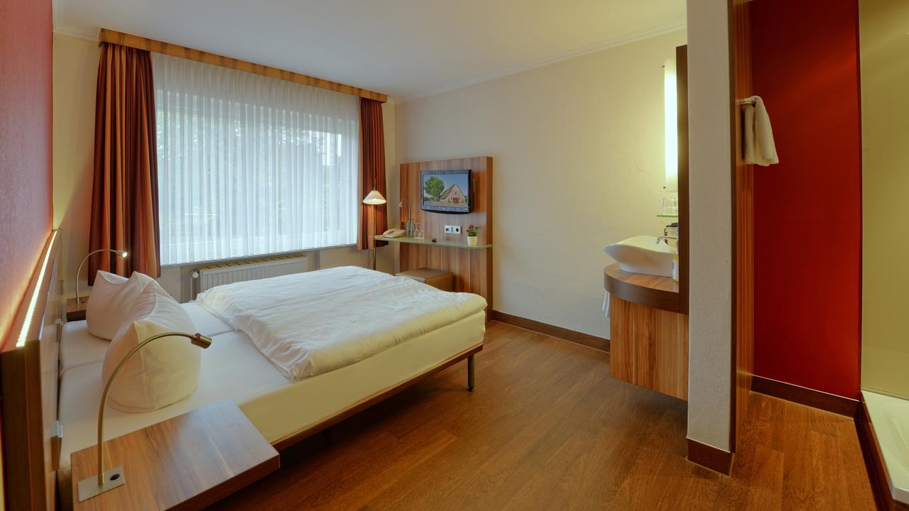 Landhotel Zur Eiche 북스테후데 외부 사진